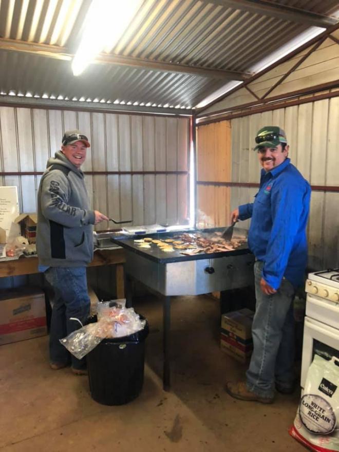 Energetic cooks at Harts Range